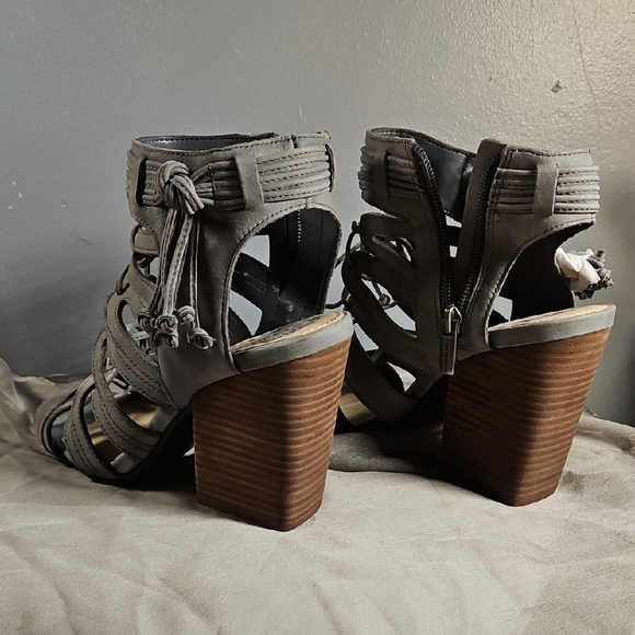 Vince Camuto Gray Lace-Up Chunky Heels - Picture 5 of 15